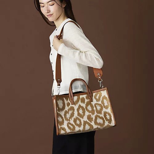 【ア ヴァケーション/A VACATION】のBREAD M 人気、トレンドファッション・服の通販 founy(ファニー) 　ファッション　Fashion　レディースファッション　Ladies' Fashion Online　ジャカード　Jacquard　ポーチ　Pouch　other-2|ID: prp329100004593149 ipo3291000000032612623