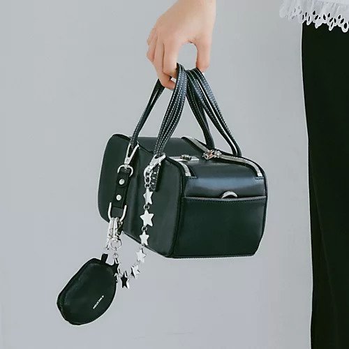 【ア ヴァケーション/A VACATION】のHAPPY KEY BLACK 人気、トレンドファッション・服の通販 founy(ファニー) 　ファッション　Fashion　レディースファッション　Fashion for Women　今季　This Season, Current Season　ショルダー　Shoulder, Shoulder Strap　ジャカード／ジャガード　Jacquard, Woven Pattern　財布　Wallet, Purse　タンブラー　Tumbler, Travel Mug　ダブル　Double, Double-Breasted　チャーム　Charm, Pendant　人気　Popular, Best Seller　ボストン　Boston　ポーチ　Pouch, Small Case　メタル　Metal, Metal Parts　モチーフ　Motif, Design Theme　other-3|ID: prp329100004593150 ipo3291000000033157419