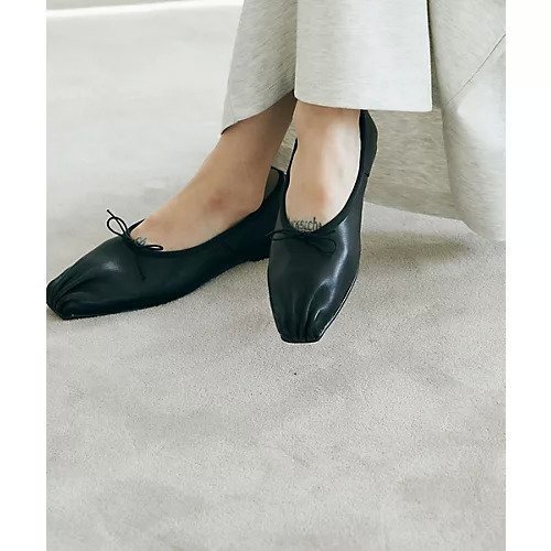 【マージュール/marjour】の[m.]LEATHER FLAT PUMPS インテリア・キッズ・メンズ・レディースファッション・服の通販 founy(ファニー) 　ファッション　Fashion　レディースファッション　Fashion for Women　オケージョン　Occasion Wear　今季　This Season, Current Season　シルバー　Silver, Metallic Silver　スクエア　Square, Square Shape　テーパード　Tapered, Tapered Pants　定番　Standard, Basic Item　人気　Popular, Best Seller　フィット　Fit, Slim Fit　フォルム　Silhouette, Form　フラット　Flat, Flat Shoes　ラウンド　Round, Round Neck　レギンス　Leggings, Stretch Pants　ワイド　Wide, Wide Fit　おすすめ　Recommended / Our Picks　夏　Summer　BLACK|ID: prp329100004593173 ipo3291000000033244331