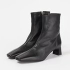 【ファビオ ルスコーニ/FABIO RUSCONI】のショートブーツ 人気、トレンドファッション・服の通販 founy(ファニー) ファッション Fashion レディースファッション Fashion for Women エレガント 上品 Elegant ショート Short, Short Length 定番 Standard, Basic Item thumbnail ブラック|ID: prp329100004594362 ipo3291000000034328123