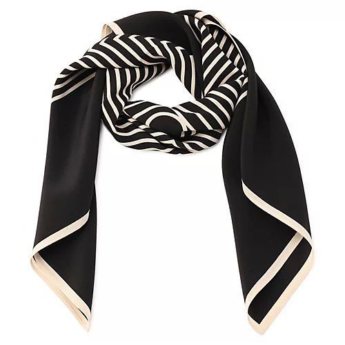 【トーテム/TOTEME】のCentered monogram silk scarf インテリア・キッズ・メンズ・レディースファッション・服の通販 founy(ファニー) https://founy.com/ ファッション Fashion レディースファッション Fashion for Women 2025年 2025 2025-2026秋冬・A/W Autumn/Winter 2025–26 AW25–26 クラシカル Classical, Vintage-Inspired シルク Silk, 100% Silk シンプル Simple, Minimal スカーフ Scarf, Neckwear モダン Modern, Contemporary モノトーン Monotone, Black and White |ID: prp329100004594381 ipo3291000000032636846