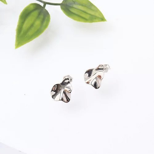 【ノーリーズ/NOLLEY'S】の【ANNA SOTTILOTTA/アンナソッティロッタ】 HERMINEシルバーピアス インテリア・キッズ・メンズ・レディースファッション・服の通販 founy(ファニー) https://founy.com/ ファッション Fashion レディースファッション Fashion for Women おすすめ Recommended / Our Picks シルバー Silver, Metallic Silver シンプル Simple, Minimal ジュエリー Jewelry, Accessories ネックレス Necklace, Pendant Necklace フランス France, French モチーフ Motif, Design Theme |ID: prp329100004594432 ipo3291000000033369601