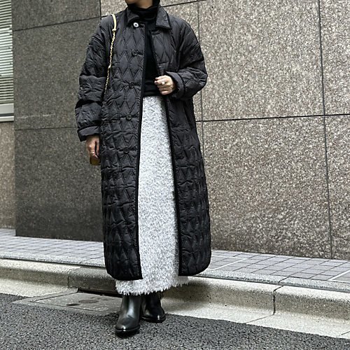 【エクラ/eclat】のリバーシブルキルティングロングコート 人気、トレンドファッション・服の通販 founy(ファニー) 　ファッション　Fashion　レディースファッション　Fashion for Women　アウター　Coat / Outerwear Collection　コート・ロングコート・ピーコート　Long Coats, Peacoats & More　キルティング　Quilted, Quilting　シンプル　Simple, Minimal　タフタ　Taffeta, Structured Fabric　リバーシブル　Reversible, Two-Sided　ロング　Long, Long-Length　別注　Limited Edition, Custom Order　other-3|ID: prp329100004594534 ipo3291000000034942806
