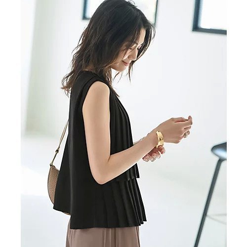 【スタイルデリ/STYLE DELI】の【LUXE】2段プリーツブラウス 人気、トレンドファッション・服の通販 founy(ファニー) 　ファッション　Fashion　レディースファッション　Fashion for Women　トップス・カットソー　Cut & Sew Tops　シャツ・ブラウス・オフィスカジュアル　Elegant Blouses & Button-Ups　インナー　Innerwear　春　Spring　カーディガン　Cardigan, Knitwear　キャミソール　Camisole, Spaghetti Strap Top　シアー　Sheer, See-Through　ジャケット　Jacket, Outerwear　ジョーゼット　Georgette, Semi-Sheer Fabric　定番　Standard, Basic Item　ノースリーブ　Sleeveless, No-Sleeve　プリーツ　Pleats, Pleated　ボックス　Boxy, Box Shape　ポケット　Pocket, Pocket Detail　ワイド　Wide, Wide Fit　S/S・春夏　SS, Spring/Summer, Warm Season　夏　Summer　other-3|ID: prp329100004600387 ipo3291000000032703391