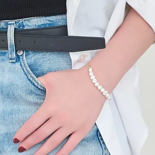 【フィービィー/phoebe】のフレッシュウォーターパールブレスレット ゴールド/淡水パール 人気、トレンドファッション・服の通販 founy(ファニー) 　ファッション　Fashion　レディースファッション　Fashion for Women　ジュエリー　Jewelry　チェーン＆カフブレスレット　Cuff & Chain Bracelets　チェーン　Chain, Chain Strap　パール　Pearl, Pearl Accent　ブレスレット　Bracelet, Wristband　ワンポイント　One Point, Statement Accent　エレガント 上品　Elegant　other-2|ID: prp329100004600422 ipo3291000000032703622