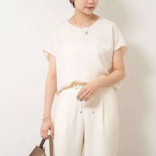 【ノーリーズソフィー/NOLLEY'S sophi】の《セットアップ対応》ウォッシャブルダブルサテンフレンチブラウス インテリア・キッズ・メンズ・レディースファッション・服の通販 founy(ファニー) 　ファッション　Fashion　レディースファッション　Fashion for Women　トップス・カットソー　Cut & Sew Tops　シャツ・ブラウス・オフィスカジュアル　Elegant Blouses & Button-Ups　2025年　2025　2025-2026秋冬・A/W　Autumn/Winter 2025–26 AW25–26　インナー　Innerwear　スーツ　Suit, Formalwear　セットアップ　Set-Up, Coordinated Outfit　センター　Center, Center Line　キナリ|ID: prp329100004601504 ipo3291000000032716034