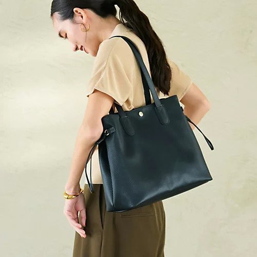【トプカピ/TOPKAPI】の2way A4 ロングハンドル トート バッグ 撥水 肩掛け PC対応 日本製 人気、トレンドファッション・服の通販 founy(ファニー) 　ファッション　Fashion　レディースファッション　Fashion for Women　バッグ　Bags　クール　Cool, Chic　傘　Umbrella, Parasol　デニム　Denim, Jeans Material　ボックス　Boxy, Box Shape　ポケット　Pocket, Pocket Detail　リップ　Lip, Lip Motif　ロング　Long, Long-Length　日本製　Made In Japan　ビジネス 仕事 通勤　Business / Work / Commuting　other-2|ID: prp329100004601591 ipo3291000000032716538