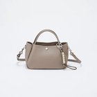 【トプカピ/TOPKAPI】の【Breath TOPKAPI】シュリンクレザー ショルダー付き ミニ トートバッグ / チャーム付き グレージュ|ID: prp329100004601597 ipo3291000000032716570