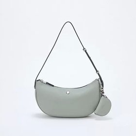 【トプカピ/TOPKAPI】の【Breath TOPKAPI】シュリンクレザー ハーフムーン ショルダーバッグ / チャーム付き 人気、トレンドファッション・服の通販 founy(ファニー) ファッション Fashion レディースファッション Fashion for Women チャーム Charm, Pendant ハーフ Half, Half-Length フォルム Silhouette, Form ポケット Pocket, Pocket Detail ラップ Wrap, Wrap Design |ID:prp329100004601614