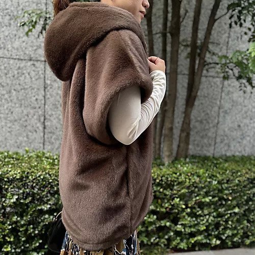 【カレンソロジー/Curensology】のファーフーディーブルゾン 人気、トレンドファッション・服の通販 founy(ファニー) 　ファッション　Fashion　レディースファッション　Fashion for Women　アウター　Coat / Outerwear Collection　ブルゾンジャケット・スポーティアウター　Blouson Jackets　おすすめ　Recommended / Our Picks　フェイクファー　Faux Fur, Imitation Fur　ベスト　Vest, Waistcoat　ポケット　Pocket, Pocket Detail　リアル　Real, Realistic　other-3|ID: prp329100004601653 ipo3291000000032716979