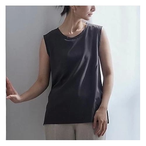 【ドレスハーセルフ/DRESS HERSELF】の【洗える】ノースリーブブラウス/グレースシルク 人気、トレンドファッション・服の通販 founy(ファニー) 　ファッション　Fashion　レディースファッション　Fashion for Women　トップス・カットソー　Cut & Sew Tops　キャミソール&ノースリーブ　Camisoles & Sleeveless Tops　シャツ・ブラウス・オフィスカジュアル　Elegant Blouses & Button-Ups　インナー　Innerwear　カットソー　Cut and Sewn Top　シルク　Silk, 100% Silk　シンプル　Simple, Minimal　ジャケット　Jacket, Outerwear　ノースリーブ　Sleeveless, No-Sleeve　ビジネス 仕事 通勤　Business / Work / Commuting　プレーン　Plain, Simple　洗える　Machine Washable　other-2|ID: prp329100004602833 ipo3291000000032732502