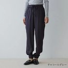 【ドレスハーセルフ/DRESS HERSELF】の【洗える】ジョガーパンツ/シルク【セットアップ可】 人気、トレンドファッション・服の通販 founy(ファニー) ファッション Fashion レディースファッション Fashion for Women セットアップ Matching Sets レディースパンツ・ボトムス Pants & Trousers / Bottoms なめらか Smooth, Silky Texture サテン Satin, Glossy Fabric シルク Silk, 100% Silk スポーティ Sporty, Casual Athletic セットアップ Set-Up, Coordinated Outfit リラックス Relax, Relaxed Fit エレガント 上品 Elegant 人気 Popular, Best Seller 定番 Standard, Basic Item 洗える Machine Washable thumbnail チャコールグレー|ID: prp329100004602844 ipo3291000000032732564