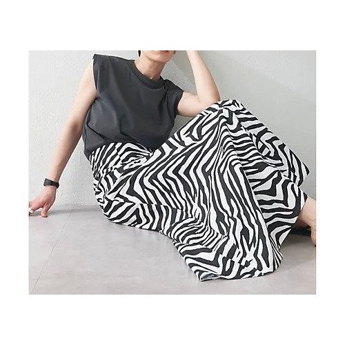 【ウィムガゼット/Whim Gazette】のゼブラ柄フレアスカート 人気、トレンドファッション・服の通販 founy(ファニー) 　ファッション　Fashion　レディースファッション　Fashion for Women　スカート　Skirts　Aライン・フレアスカート　A-Line & Flared Skirts　2025年　2025　2025春夏・S/S　Spring/Summer 2025 SS25　シンプル　Simple, Minimal　フレア　Flare, Flared　プリント　Print, Printed Pattern　モダン　Modern, Contemporary　リネン　Linen, Linen Fabric　other-2|ID: prp329100004604752 ipo3291000000032769213
