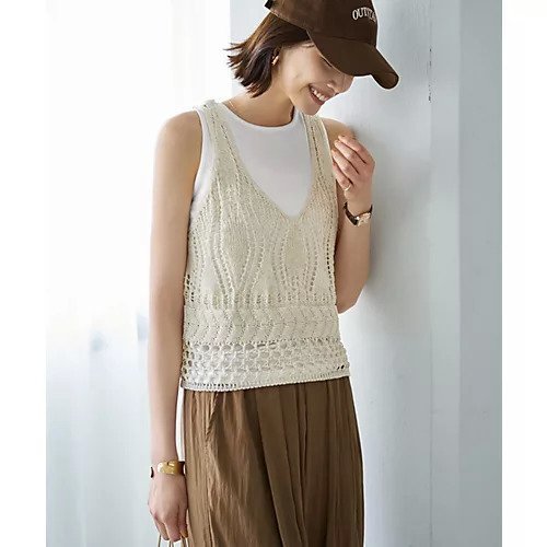 【スタイルデリ/STYLE DELI】の透かし編みニットビスチェ インテリア・キッズ・メンズ・レディースファッション・服の通販 founy(ファニー) https://founy.com/ ファッション Fashion レディースファッション Fashion for Women トップス・カットソー Cut & Sew Tops ニット Knit Tops & Sweaters ビスチェ Bustiers & Corset Tops / Layered Bustier Style ウォーター Water 秋 Autumn キャップ Cap, Baseball Cap 軽量 Lightweight, Ultra Light シンプル Simple, Minimal ストレート Straight, Straight Cut スリット Slit, Slit Detail 透かし Cut-Out, Lacework 定番 Standard, Basic Item ノースリーブ Sleeveless, No-Sleeve バランス Balance, Style Balance ブラジャー Bra, Lingerie ポケット Pocket, Pocket Detail ロング Long, Long-Length プチプライス・低価格 Affordable / Budget Price 夏 Summer |ID: prp329100004606303 ipo3291000000032851341