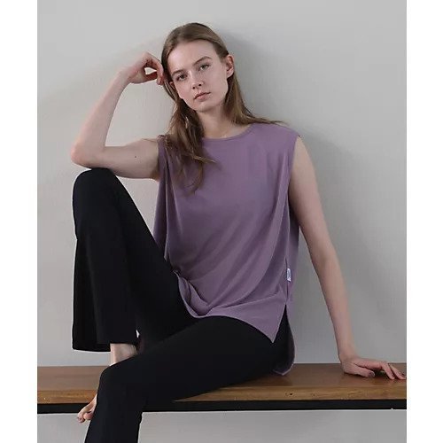 【ジュリエ/Julier】のフィールフライスノースリーブトップス 人気、トレンドファッション・服の通販 founy(ファニー) 　ファッション　Fashion　レディースファッション　Fashion for Women　トップス・カットソー　Cut & Sew Tops　キャミソール&ノースリーブ　Camisoles & Sleeveless Tops　スリット　Slit, Slit Detail　ノースリーブ　Sleeveless, No-Sleeve　ヨガ　Yoga, Yoga Wear　ラベンダー　Lavender　吸水　Absorbent, Quick-Dry　夏　Summer　other-3|ID: prp329100004609849 ipo3291000000035918713