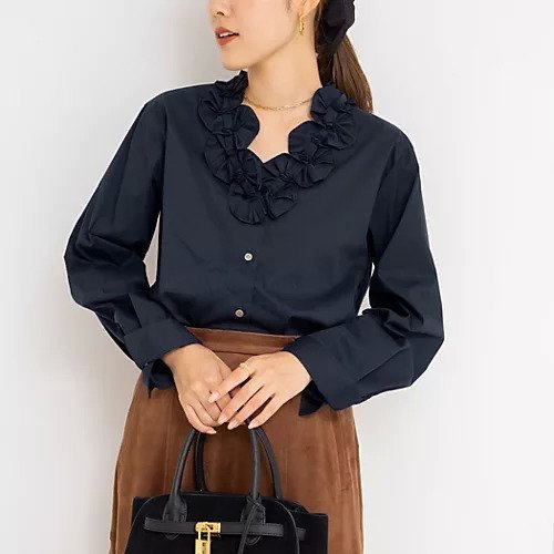 【ノーリーズ/NOLLEY'S】のVネックタックギャザーパーツブラウス インテリア・キッズ・メンズ・レディースファッション・服の通販 founy(ファニー) https://founy.com/ ファッション Fashion レディースファッション Fashion for Women トップス・カットソー Cut & Sew Tops シャツ・ブラウス・オフィスカジュアル Elegant Blouses & Button-Ups Vネックトップス V-Neck Tops / V-Cut Neckline Shirts 2025年 2025 2025-2026秋冬・A/W Autumn/Winter 2025–26 AW25–26 フラワー Flower, Floral モチーフ Motif, Design Theme |ID: prp329100004609857 ipo3291000000033936551