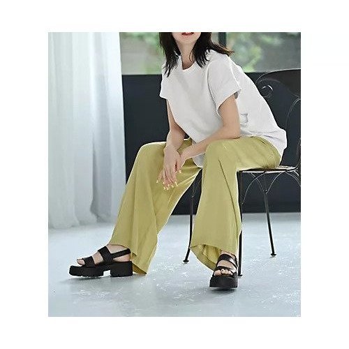 【スタイルデリ/STYLE DELI】の【BLK001】シルキーワイドレッグパンツ インテリア・キッズ・メンズ・レディースファッション・服の通販 founy(ファニー) 　ファッション　Fashion　レディースファッション　Fashion for Women　パンツ　Pants & Trousers　春　Spring　サテン　Satin, Glossy Fabric　スリット　Slit, Slit Detail　セットアップ　Set-Up, Coordinated Outfit　ドレープ　Drape, Draping Fabric　リラックス　Relax, Relaxed Fit　ワイド　Wide, Wide Fit　おすすめ　Recommended / Our Picks　夏　Summer　旅行　Travel　エレガント 上品　Elegant　ライトグリーン|ID: prp329100004609862 ipo3291000000032976479