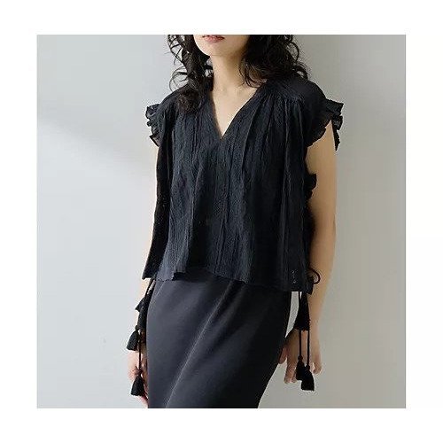 【ウィムガゼット/Whim Gazette】のレースタッセルブラウス インテリア・キッズ・メンズ・レディースファッション・服の通販 founy(ファニー) 　ファッション　Fashion　レディースファッション　Fashion for Women　トップス・カットソー　Cut & Sew Tops　シャツ・ブラウス・オフィスカジュアル　Elegant Blouses & Button-Ups　2025年　2025　2025春夏・S/S　Spring/Summer 2025 SS25　おすすめ　Recommended / Our Picks　インド　Indian Textile　タッセル　Tassel, Fringe　レース　Lace, Lace Fabric　吸水　Absorbent, Quick-Dry　ブラック|ID: prp329100004610615 ipo3291000000032988961