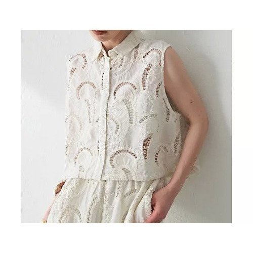 【ウィムガゼット/Whim Gazette】のエンブロイダリーフレンチスリーブシャツ 人気、トレンドファッション・服の通販 founy(ファニー) 　ファッション　Fashion　レディースファッション　Fashion for Women　トップス・カットソー　Cut & Sew Tops　シャツ・ブラウス・オフィスカジュアル　Elegant Blouses & Button-Ups　インド　Indian Textile　コンパクト　Compact, Small Size　透かし　Cut-Out, Lacework　デニム　Denim, Jeans Material　バランス　Balance, Style Balance　メッシュ　Mesh, Net Fabric　モダン　Modern, Contemporary　レース　Lace, Lace Fabric　ワイド　Wide, Wide Fit　夏　Summer　2025年　2025　2025春夏・S/S　Spring/Summer 2025 SS25　other-2|ID: prp329100004613288 ipo3291000000033021410