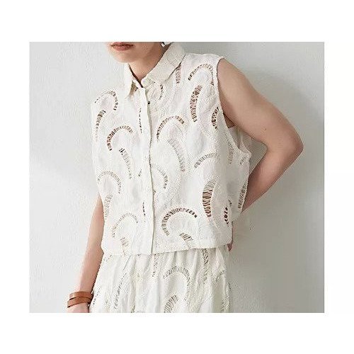 【ウィムガゼット/Whim Gazette】のエンブロイダリーフレンチスリーブシャツ 人気、トレンドファッション・服の通販 founy(ファニー) 　ファッション　Fashion　レディースファッション　Fashion for Women　トップス・カットソー　Cut & Sew Tops　シャツ・ブラウス・オフィスカジュアル　Elegant Blouses & Button-Ups　インド　Indian Textile　コンパクト　Compact, Small Size　透かし　Cut-Out, Lacework　デニム　Denim, Jeans Material　バランス　Balance, Style Balance　メッシュ　Mesh, Net Fabric　モダン　Modern, Contemporary　レース　Lace, Lace Fabric　ワイド　Wide, Wide Fit　夏　Summer　2025年　2025　2025春夏・S/S　Spring/Summer 2025 SS25　other-3|ID: prp329100004613288 ipo3291000000033021412