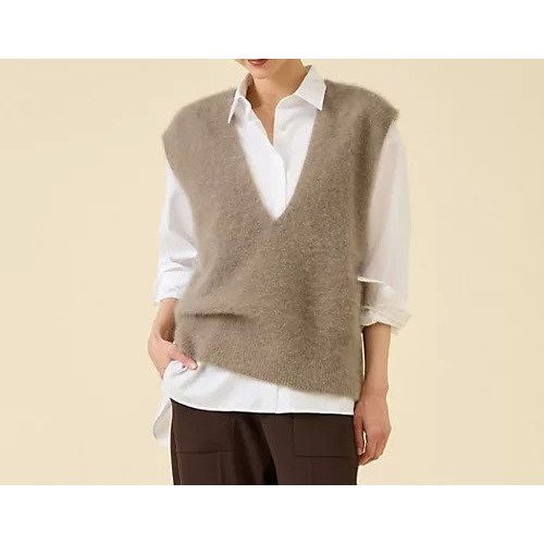 【マルティニーク/martinique】のFOXファーニットジレ 人気、トレンドファッション・服の通販 founy(ファニー) 　ファッション　Fashion　レディースファッション　Fashion for Women　アウター　Coat / Outerwear Collection　トップス・カットソー　Cut & Sew Tops　ニット　Knit Tops & Sweaters　ベスト&ジレ / 重ね着スタイル　Vests & Gilets　おすすめ　Recommended / Our Picks　アンゴラ　Angora Knitwear　デニム　Denim, Jeans Material　ロング　Long, Long-Length　夏　Summer　定番　Standard, Basic Item　秋　Autumn　other-3|ID: prp329100004613316 ipo3291000000033021609