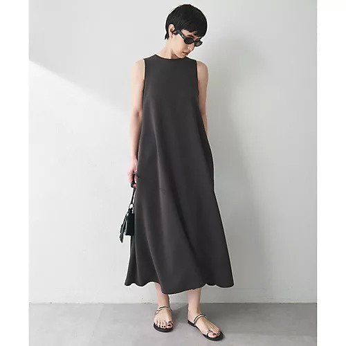 【ウィムガゼット/Whim Gazette】のバックサテンワンピース 人気、トレンドファッション・服の通販 founy(ファニー) 　ファッション　Fashion　レディースファッション　Fashion for Women　ワンピース　Dresses　2025年　2025　2025春夏・S/S　Spring/Summer 2025 SS25　サテン　Satin, Glossy Fabric　ストレッチ　Stretch, Stretchy Fabric　ドレープ　Drape, Draping Fabric　ノースリーブ　Sleeveless, No-Sleeve　フレア　Flare, Flared　リラックス　Relax, Relaxed Fit　エレガント 上品　Elegant　夏　Summer　other-2|ID: prp329100004613347 ipo3291000000033021822