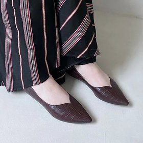 【エンチャンテッド/enchanted】 【晴雨兼用】Vカットポインテッドフラットシューズ人気、トレンドファッション・服の通販 founy(ファニー) ファッション Fashion レディースファッション Fashion for Women エレガント 上品 Elegant カッティング Cutting Detail クロコ Crocodile, Croc Embossed シューズ Shoes, Footwear フラット Flat, Flat Shoes |ID:prp329100004615107