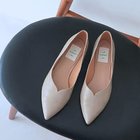 【エンチャンテッド/enchanted】の【晴雨兼用】Vカットポインテッドフラットシューズ ベージュコンビ|ID: prp329100004615107 ipo3291000000033049374