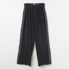 【アンスクリア/INSCRIRE】のHybride Sweat Denim Pants 人気、トレンドファッション・服の通販 founy(ファニー) ファッション Fashion レディースファッション Fashion for Women パンツ Pants & Trousers デニムパンツ・ジーンズ・美脚デニム Denim Jeans & Pants ギャザー Gathered, Ruffled スウェット / スエット Sweatshirt, Sweatwear デニム Denim, Jeans Material ドッキング Docking, Mixed Material ベーシック Basic, Essential ミックス Mix, Mixed Style 洗える Machine Washable thumbnail BLACKxBLACK|ID: prp329100004616035 ipo3291000000033060534