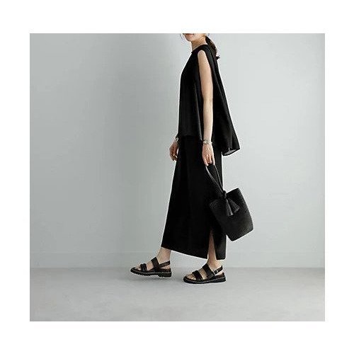 【スタイルデリ/STYLE DELI】の微シアー楊柳ノースリギャザーブラウス 人気、トレンドファッション・服の通販 founy(ファニー) 　ファッション　Fashion　レディースファッション　Fashion for Women　トップス・カットソー　Cut & Sew Tops　シャツ・ブラウス・オフィスカジュアル　Elegant Blouses & Button-Ups　インナー　Innerwear　エアリー　Airy Texture　春　Spring　カーディガン　Cardigan, Knitwear　キャミソール　Camisole, Spaghetti Strap Top　ギャザー　Gathered, Ruffled　サロペット　Overalls, Salopette　シアー　Sheer, See-Through　ジャケット　Jacket, Outerwear　トレンド　Trend, Trending Now　定番　Standard, Basic Item　ノースリーブ　Sleeveless, No-Sleeve　ポケット　Pocket, Pocket Detail　S/S・春夏　SS, Spring/Summer, Warm Season　夏　Summer　other-3|ID: prp329100004618616 ipo3291000000033110902