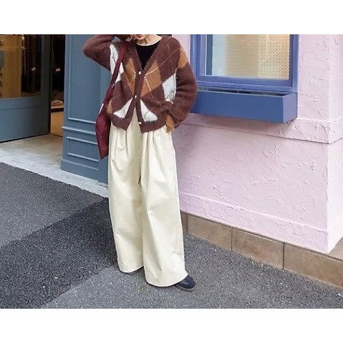 【ララージ/Laraaji】のモヘアインターシャアーガイルVネックカーディガン 人気、トレンドファッション・服の通販 founy(ファニー) ファッション Fashion レディースファッション Fashion for Women トップス・カットソー Cut & Sew Tops カーディガン・羽織り Layered Style Cardigans Vネックトップス V-Neck Tops / V-Cut Neckline Shirts 2025年 2025 2025-2026秋冬・A/W Autumn/Winter 2025–26 AW25–26 カーディガン Cardigan, Knitwear デニム Denim, Jeans Material other-2|ID: prp329100004620193 ipo3291000000034241012