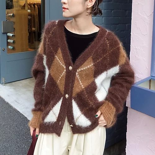 【ララージ/Laraaji】のモヘアインターシャアーガイルVネックカーディガン インテリア・キッズ・メンズ・レディースファッション・服の通販 founy(ファニー) https://founy.com/ ファッション Fashion レディースファッション Fashion for Women トップス・カットソー Cut & Sew Tops カーディガン・羽織り Layered Style Cardigans Vネックトップス V-Neck Tops / V-Cut Neckline Shirts 2025年 2025 2025-2026秋冬・A/W Autumn/Winter 2025–26 AW25–26 カーディガン Cardigan, Knitwear デニム Denim, Jeans Material |ID: prp329100004620193 ipo3291000000035239228