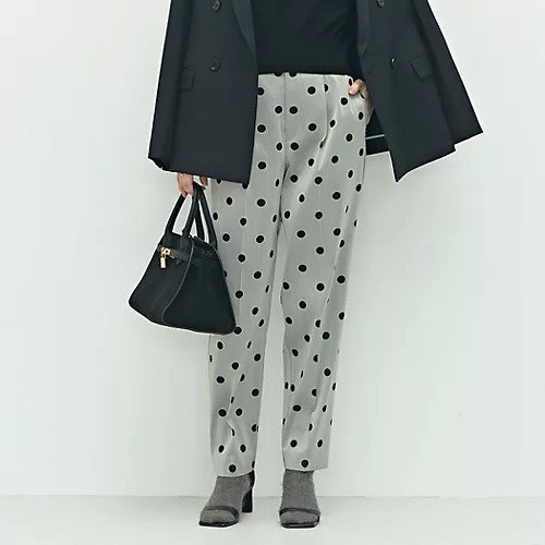 【ノーリーズ/NOLLEY'S】のウォッシャブルストレッチドットジャガードテーパードパンツ インテリア・キッズ・メンズ・レディースファッション・服の通販 founy(ファニー) https://founy.com/ ファッション Fashion レディースファッション Fashion for Women パンツ Pants & Trousers 2025年 2025 2025-2026秋冬・A/W Autumn/Winter 2025–26 AW25–26 アンサンブル Ensemble Set シンプル Simple, Minimal ストレッチ Stretch, Stretchy Fabric ドット Polka Dot, Dot Pattern バランス Balance, Style Balance エレガント 上品 Elegant 人気 Popular, Best Seller 定番 Standard, Basic Item |ID: prp329100004621260 ipo3291000000034027885