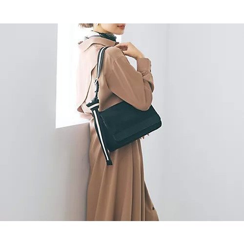 【トプカピ/TOPKAPI】の【TREASURE TOPKAPI】ナイロン ストライプ ベルト フラップ ショルダー バッグ 人気、トレンドファッション・服の通販 founy(ファニー) 　ファッション　Fashion　レディースファッション　Fashion for Women　バッグ　Bags　ベルト&ウエストマーク　Belts & Waist Accessories　ショルダー　Shoulder, Shoulder Strap　スクエア　Square, Square Shape　スタイリッシュ　Stylish, Fashionable　ストライプ　Stripe, Striped Pattern　スマート　Smart, Elegant　フォルム　Silhouette, Form　フラップ　Flap, Flap Pocket　ポケット　Pocket, Pocket Detail　マグネット　Magnet, Magnetic Closure　リップ　Lip, Lip Motif　エレガント 上品　Elegant　財布　Wallet, Purse　other-2|ID: prp329100004621323 ipo3291000000033156112