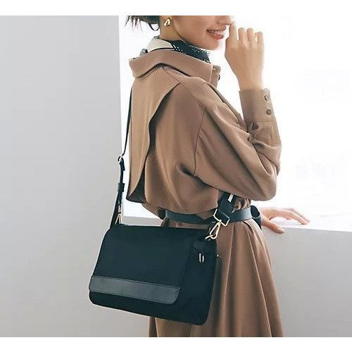 【トプカピ/TOPKAPI】の【TREASURE TOPKAPI】ナイロン ストライプ ベルト フラップ ショルダー バッグ 人気、トレンドファッション・服の通販 founy(ファニー) 　ファッション　Fashion　レディースファッション　Fashion for Women　バッグ　Bags　ベルト&ウエストマーク　Belts & Waist Accessories　ショルダー　Shoulder, Shoulder Strap　スクエア　Square, Square Shape　スタイリッシュ　Stylish, Fashionable　ストライプ　Stripe, Striped Pattern　スマート　Smart, Elegant　フォルム　Silhouette, Form　フラップ　Flap, Flap Pocket　ポケット　Pocket, Pocket Detail　マグネット　Magnet, Magnetic Closure　リップ　Lip, Lip Motif　エレガント 上品　Elegant　財布　Wallet, Purse　other-3|ID: prp329100004621323 ipo3291000000033156114
