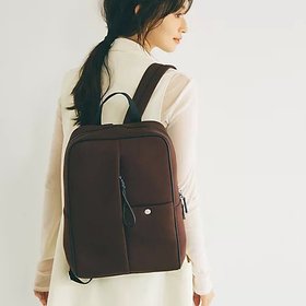 【トプカピ/TOPKAPI】の【Breath TOPKAPI】SORT ソート ネオプレン スクエア リュック / 軽量 / PC対応 人気、トレンドファッション・服の通販 founy(ファニー) ファッション Fashion レディースファッション Fashion for Women クッション Cushion, Throw Pillow クール Cool, Chic スクエア Square, Square Shape フォルム Silhouette, Form ポケット Pocket, Pocket Detail リュック Backpack, Rucksack 軽量 Lightweight, Ultra Light |ID:prp329100004621340