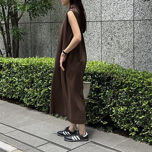【スローン/SLOANE】の【Marisol別注】カットソーワンピース 人気、トレンドファッション・服の通販 founy(ファニー) 　ファッション　Fashion　レディースファッション　Fashion for Women　ワンピース　Dresses　ショルダー　Shoulder, Shoulder Strap　ストレッチ　Stretch, Stretchy Fabric　スリット　Slit, Slit Detail　トレンド　Trend, Trending Now　ノースリーブ　Sleeveless, No-Sleeve　フォーマル　Formal, Dressy　フラット　Flat, Flat Shoes　別注　Limited Edition, Custom Order　洗える　Machine Washable　other-3|ID: prp329100004626348 ipo3291000000033244230