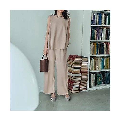 【スタイルデリ/STYLE DELI】の【匠ジョーゼット】サイドボックスチュニック 人気、トレンドファッション・服の通販 founy(ファニー) 　ファッション　Fashion　レディースファッション　Fashion for Women　トップス・カットソー　Cut & Sew Tops　インナー　Innerwear　軽量　Lightweight, Ultra Light　サロペット　Overalls, Salopette　ジャケット　Jacket, Outerwear　ジョーゼット　Georgette, Semi-Sheer Fabric　ストレッチ　Stretch, Stretchy Fabric　スリット　Slit, Slit Detail　セットアップ　Set-Up, Coordinated Outfit　長袖　Long Sleeve, Full Sleeve　ボーイズ　Boyish, Boy Style　ラウンド　Round, Round Neck　冬　Winter / This Winter　A/W・秋冬　Autumn/Winter　夏　Summer　エレガント 上品　Elegant　ビジネス 仕事 通勤　Business / Work / Commuting　other-2|ID: prp329100004627469 ipo3291000000033260088