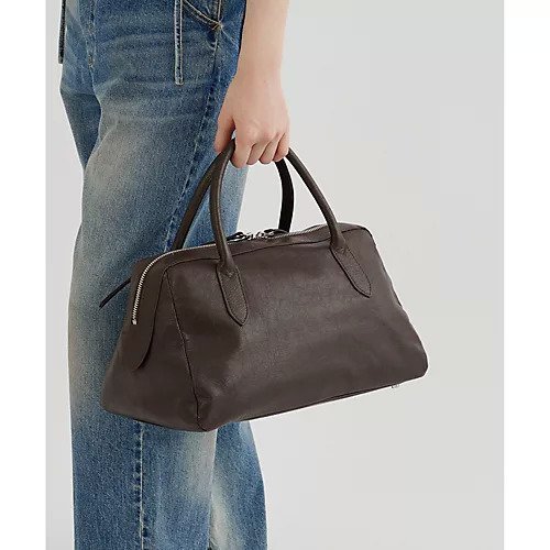 【ウィムガゼット/Whim Gazette】の【Hoaw.】ボウリングバッグ インテリア・キッズ・メンズ・レディースファッション・服の通販 founy(ファニー) 　ファッション　Fashion　レディースファッション　Fashion for Women　バッグ　Bags　アクセサリー　Fashion Accessories　クラシック　Classic, Timeless Style　軽量　Lightweight, Ultra Light　シューズ　Shoes, Footwear　トレンド　Trend, Trending Now　フォルム　Silhouette, Form　エレガント 上品　Elegant　2025年　2025　2025-2026秋冬・A/W　Autumn/Winter 2025–26 AW25–26　ブラウン|ID: prp329100004630801 ipo3291000000034807583