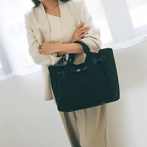 【トプカピ/TOPKAPI】の【TREASURE TOPKAPI】ネオプレン 2way A4 トートバッグ 人気、トレンドファッション・服の通販 founy(ファニー) 　ファッション　Fashion　レディースファッション　Fashion for Women　バッグ　Bags　ショルダー　Shoulder, Shoulder Strap　シルバー　Silver, Metallic Silver　スマート　Smart, Elegant　ポケット　Pocket, Pocket Detail　リップ　Lip, Lip Motif　other-2|ID: prp329100004630908 ipo3291000000033314561