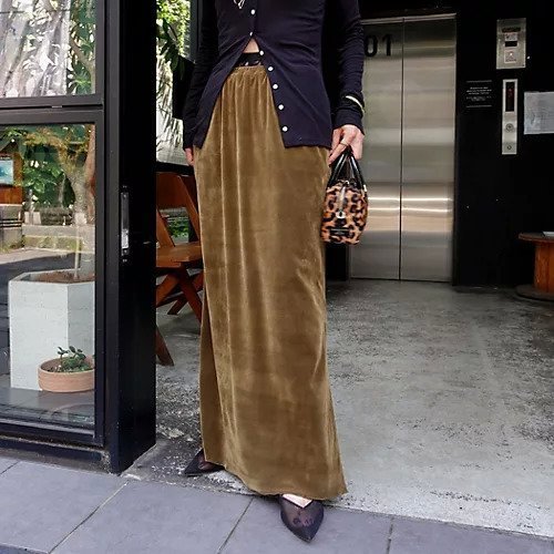 【ノーリーズ/NOLLEY'S】の【MAQWEL/マクウェル】ウォッシャブルベロアロングスカート インテリア・キッズ・メンズ・レディースファッション・服の通販 founy(ファニー) ファッション Fashion レディースファッション Fashion for Women スカート Skirts ロングスカート Long Skirts / Maxi & Midi Skirts 2025年 2025 2025-2026秋冬・A/W Autumn/Winter 2025–26 AW25–26 ストレッチ Stretch, Stretchy Fabric スリット Slit, Slit Detail ドローコード Drawcord, Drawstring Cord ベロア Velour, Soft Velvet エレガント 上品 Elegant カーキ|ID: prp329100004632838 ipo3291000000034102972