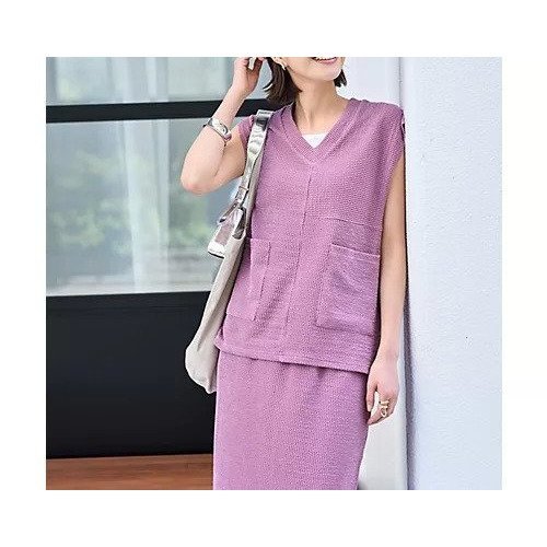 【スタイルデリ/STYLE DELI】の【LUXE】ストライプ状フリルのカットソーセットアップ 人気、トレンドファッション・服の通販 founy(ファニー) 　ファッション　Fashion　レディースファッション　Fashion for Women　トップス・カットソー　Cut & Sew Tops　カットソー・ベーシックTシャツ　Cut-and-Sewn Tops / Stretch Tees & Basics　インナー　Innerwear　カットソー　Cut and Sewn Top　キャミソール　Camisole, Spaghetti Strap Top　グラデーション　Gradient, Ombre　ストライプ　Stripe, Striped Pattern　スリット　Slit, Slit Detail　セットアップ　Set-Up, Coordinated Outfit　タンク　Tank Top, Sleeveless Top　ノースリーブ　Sleeveless, No-Sleeve　パープル　Purple, Violet　フォルム　Silhouette, Form　フリル　Frill, Ruffle　フロント　Front, Front Design　ベスト　Vest, Waistcoat　ポケット　Pocket, Pocket Detail　半袖　Short Sleeve, Half Sleeve　ミックス　Mix, Mixed Style　夏　Summer　other-2|ID: prp329100004636061 ipo3291000000033394795