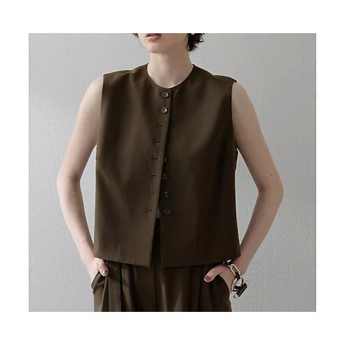 【ウィムガゼット/Whim Gazette】の【THE PAUSE】トロコンパクトジレ インテリア・キッズ・メンズ・レディースファッション・服の通販 founy(ファニー) 　ファッション　Fashion　レディースファッション　Fashion for Women　アウター　Coat / Outerwear Collection　トップス・カットソー　Cut & Sew Tops　ベスト&ジレ / 重ね着スタイル　Vests & Gilets　インナー　Innerwear　ウォッシャブル　Machine Washable　ヴィンテージ　Vintage Style　グラデーション　Gradient, Ombre　コンパクト　Compact, Small Size　セットアップ　Set-Up, Coordinated Outfit　タンク　Tank Top, Sleeveless Top　ハイネック　High Neck, Mock Neck　マニッシュ　Mannish, Boyish　ワーク　Workwear, Utility Style　おすすめ　Recommended / Our Picks　2025年　2025　2025-2026秋冬・A/W　Autumn/Winter 2025–26 AW25–26　ブラウン|ID: prp329100004636688 ipo3291000000033407283