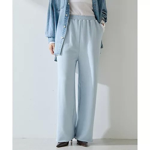 【ウィムガゼット/Whim Gazette】のロゴ裏毛ワイドパンツ インテリア・キッズ・メンズ・レディースファッション・服の通販 founy(ファニー) 　ファッション　Fashion　レディースファッション　Fashion for Women　パンツ　Pants & Trousers　ジャケット　Jacket, Outerwear　スウェット / スエット　Sweatshirt, Sweatwear　スタンダード　Standard, Basic　スピンドル　Spindle, Drawcord　とろみ　Fluid, Flowy Fabric　ボトム　Bottoms, Lower Wear　リラックス　Relax, Relaxed Fit　ワイド　Wide, Wide Fit　ワンポイント　One Point, Statement Accent　おすすめ　Recommended / Our Picks　2025年　2025　2025-2026秋冬・A/W　Autumn/Winter 2025–26 AW25–26　スカイブルー|ID: prp329100004636707 ipo3291000000033407406