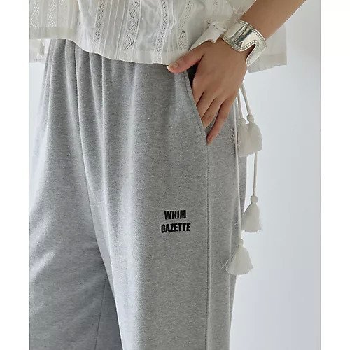 【ウィムガゼット/Whim Gazette】のロゴ裏毛ワイドパンツ 人気、トレンドファッション・服の通販 founy(ファニー) 　ファッション　Fashion　レディースファッション　Fashion for Women　パンツ　Pants & Trousers　ジャケット　Jacket, Outerwear　スウェット / スエット　Sweatshirt, Sweatwear　スタンダード　Standard, Basic　スピンドル　Spindle, Drawcord　とろみ　Fluid, Flowy Fabric　ボトム　Bottoms, Lower Wear　リラックス　Relax, Relaxed Fit　ワイド　Wide, Wide Fit　ワンポイント　One Point, Statement Accent　おすすめ　Recommended / Our Picks　2025年　2025　2025-2026秋冬・A/W　Autumn/Winter 2025–26 AW25–26　other-3|ID: prp329100004636707 ipo3291000000033407413
