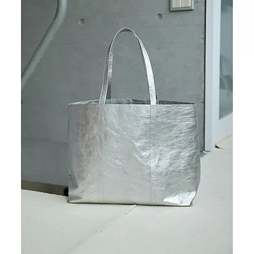 【ウィムガゼット/Whim Gazette】の【THE PAUSE】ペーパートート L インテリア・キッズ・メンズ・レディースファッション・服の通販 founy(ファニー) 　ファッション　Fashion　レディースファッション　Fashion for Women　バッグ　Bags　ヴィンテージ　Vintage Style　グラデーション　Gradient, Ombre　軽量　Lightweight, Ultra Light　シルバー　Silver, Metallic Silver　ペーパー　Paper, Kraft Paper　ポケット　Pocket, Pocket Detail　ワーク　Workwear, Utility Style　ビジネス 仕事 通勤　Business / Work / Commuting　2025年　2025　2025-2026秋冬・A/W　Autumn/Winter 2025–26 AW25–26　シルバー|ID: prp329100004636720 ipo3291000000033407503