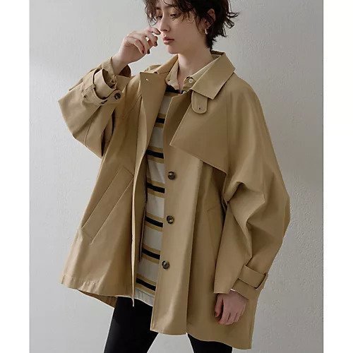 【ウィムガゼット/Whim Gazette】の【THE PAUSE】ショートバルマカンコート インテリア・キッズ・メンズ・レディースファッション・服の通販 founy(ファニー) 　ファッション　Fashion　レディースファッション　Fashion for Women　アウター　Coat / Outerwear Collection　コート・ロングコート・ピーコート　Long Coats, Peacoats & More　インド　Indian Textile　インナー　Innerwear　ヴィンテージ　Vintage Style　グラデーション　Gradient, Ombre　スタイリッシュ　Stylish, Fashionable　スタンド　Stand Collar, Upright Stand　プリーツ　Pleats, Pleated　ベーシック　Basic, Essential　ボックス　Boxy, Box Shape　ミドル　Middle Length, Mid Height　ワーク　Workwear, Utility Style　2025年　2025　2025-2026秋冬・A/W　Autumn/Winter 2025–26 AW25–26　ベージュ|ID: prp329100004636767 ipo3291000000033407849