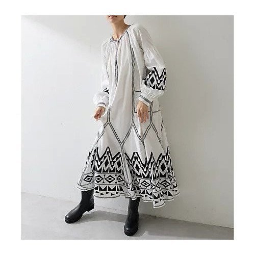【ウィムガゼット/Whim Gazette】のエンブロイダリーワンピース 人気、トレンドファッション・服の通販 founy(ファニー) 　ファッション　Fashion　レディースファッション　Fashion for Women　ワンピース　Dresses　2025年　2025　2025-2026秋冬・A/W　Autumn/Winter 2025–26 AW25–26　アクセサリー　Fashion Accessories　インド　Indian Textile　エスニック　Ethnic Style　シューズ　Shoes, Footwear　デニム　Denim, Jeans Material　モチーフ　Motif, Design Theme　モノトーン　Monotone, Black and White　ロング　Long, Long-Length　other-2|ID: prp329100004642571 ipo3291000000033486674