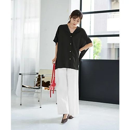 【スタイルデリ/STYLE DELI】の【LUXE】楊柳ゆったりVネックブラウスB 人気、トレンドファッション・服の通販 founy(ファニー) 　ファッション　Fashion　レディースファッション　Fashion for Women　トップス・カットソー　Cut & Sew Tops　シャツ・ブラウス・オフィスカジュアル　Elegant Blouses & Button-Ups　Vネックトップス　V-Neck Tops / V-Cut Neckline Shirts　イエロー　Yellow　エアリー　Airy Texture　秋　Autumn　サロペット　Overalls, Salopette　シルバー　Silver, Metallic Silver　ストライプ　Stripe, Striped Pattern　ストレート　Straight, Straight Cut　スリット　Slit, Slit Detail　とろみ　Fluid, Flowy Fabric　ドレープ　Drape, Draping Fabric　定番　Standard, Basic Item　人気　Popular, Best Seller　長袖　Long Sleeve, Full Sleeve　ベスト　Vest, Waistcoat　ポケット　Pocket, Pocket Detail　冬　Winter / This Winter　夏　Summer　エレガント 上品　Elegant　other-2|ID: prp329100004642606 ipo3291000000033487519