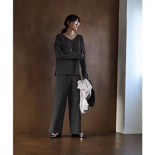 【スタイルデリ/STYLE DELI】の袖が外せる PUFFニットセットアップ インテリア・キッズ・メンズ・レディースファッション・服の通販 founy(ファニー) 　ファッション　Fashion　レディースファッション　Fashion for Women　トップス・カットソー　Cut & Sew Tops　ニット　Knit Tops & Sweaters　インナー　Innerwear　エアリー　Airy Texture　秋　Autumn　カットソー　Cut and Sewn Top　軽量　Lightweight, Ultra Light　シンプル　Simple, Minimal　スウェット / スエット　Sweatshirt, Sweatwear　ストレート　Straight, Straight Cut　スリット　Slit, Slit Detail　スリーブ　Sleeve, Long Sleeve / Short Sleeve　セットアップ　Set-Up, Coordinated Outfit　タイツ　Tights, Legwear　デコルテ　Décolleté, Neckline　バランス　Balance, Style Balance　パジャマ　Pajamas, Sleepwear　フォルム　Silhouette, Form　フレンチ　French, French Style　ベスト　Vest, Waistcoat　ポケット　Pocket, Pocket Detail　防寒　Cold Protection, Winter-Ready　リラックス　Relax, Relaxed Fit　ループ　Loop, Loop Knit　レギンス　Leggings, Stretch Pants　ワイド　Wide, Wide Fit　夏　Summer　チャコール|ID: prp329100004642609 ipo3291000000033487542